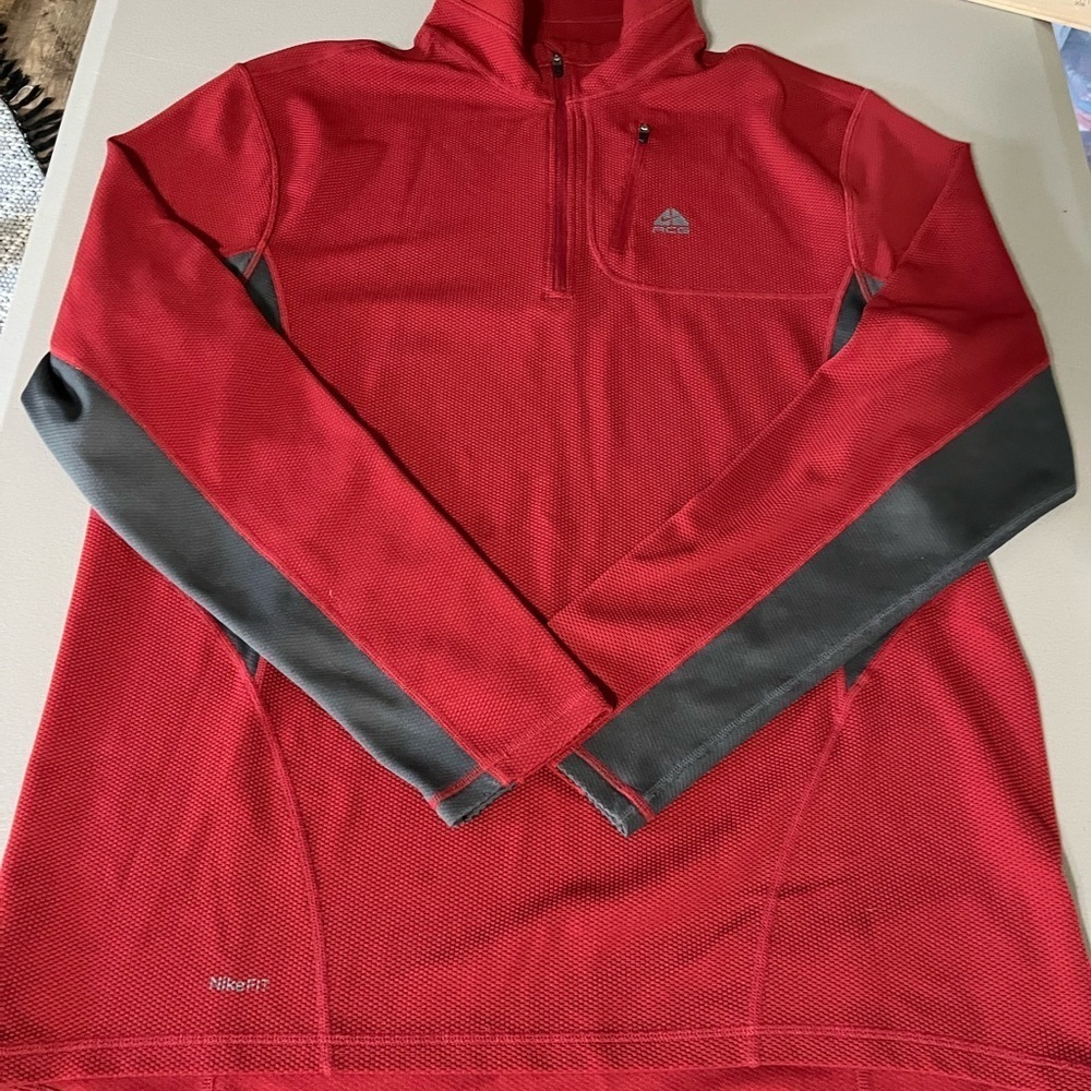 Nike ACG 1/4 Zip Pullover Red